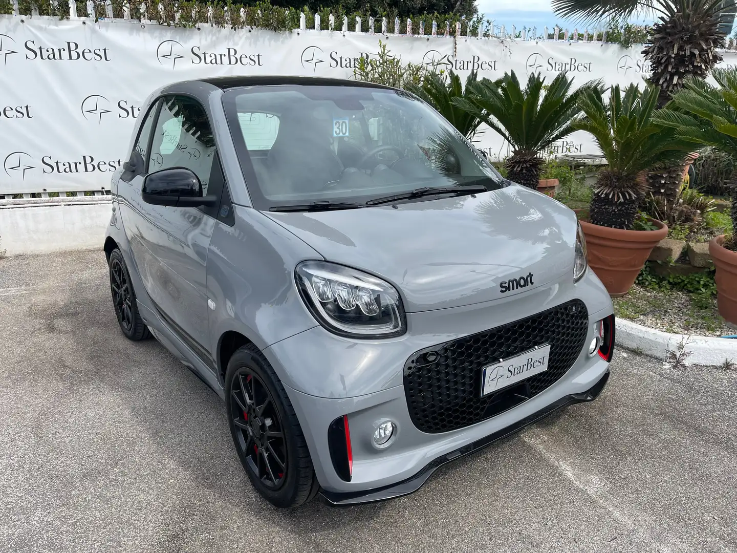 smart forTwo Fortwo eq Edition One 22kW *LIMITED EDITION* Grijs - 1