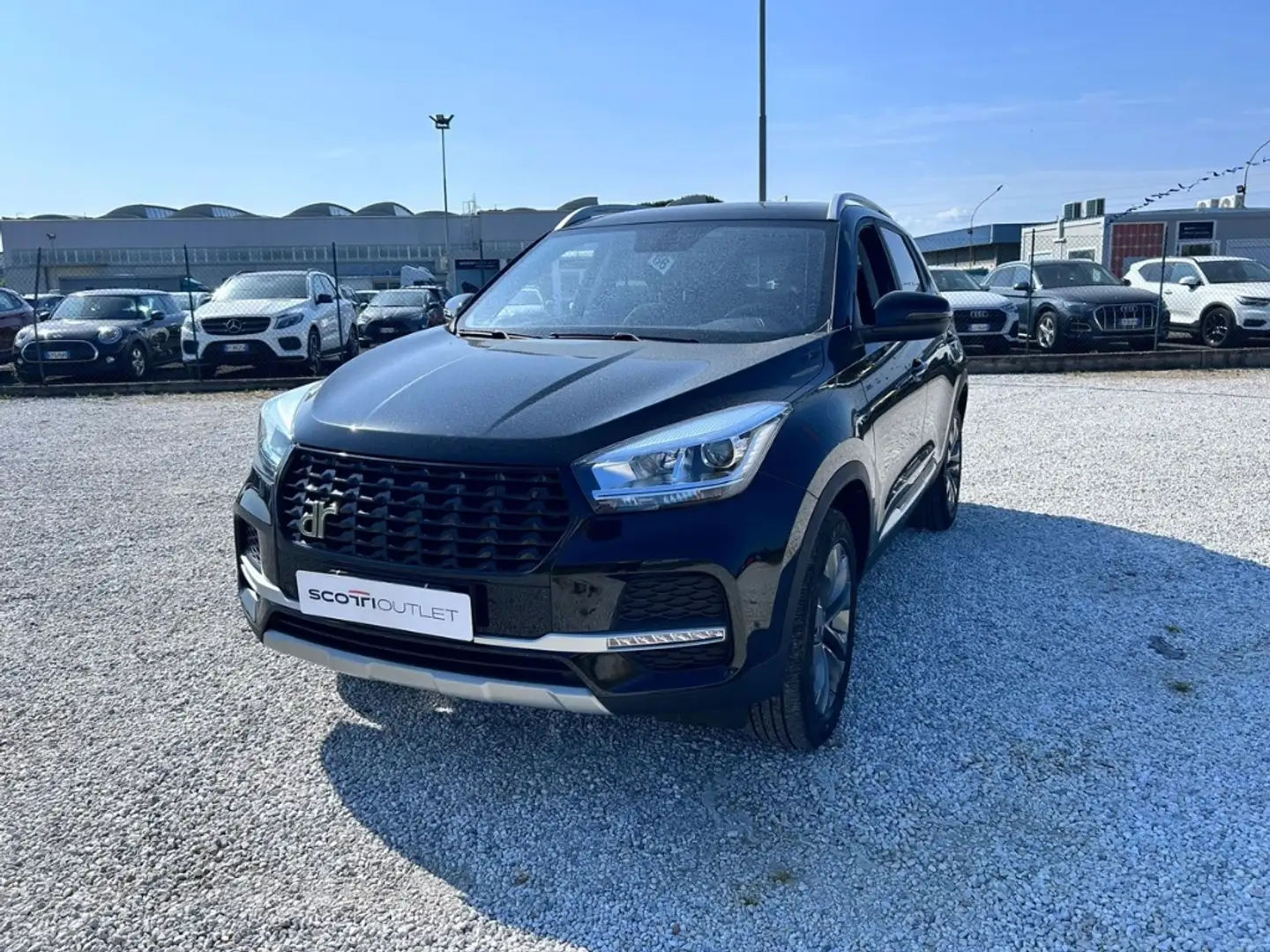 DR Automobiles DR4.0 1.5 Bi-Fuel Nero - 1