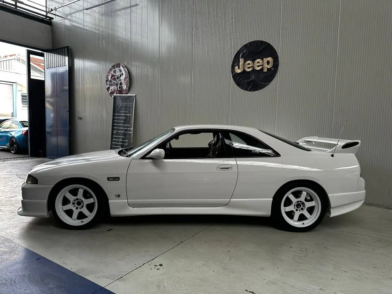 Nissan Skyline R33 GT-ST, foto 3