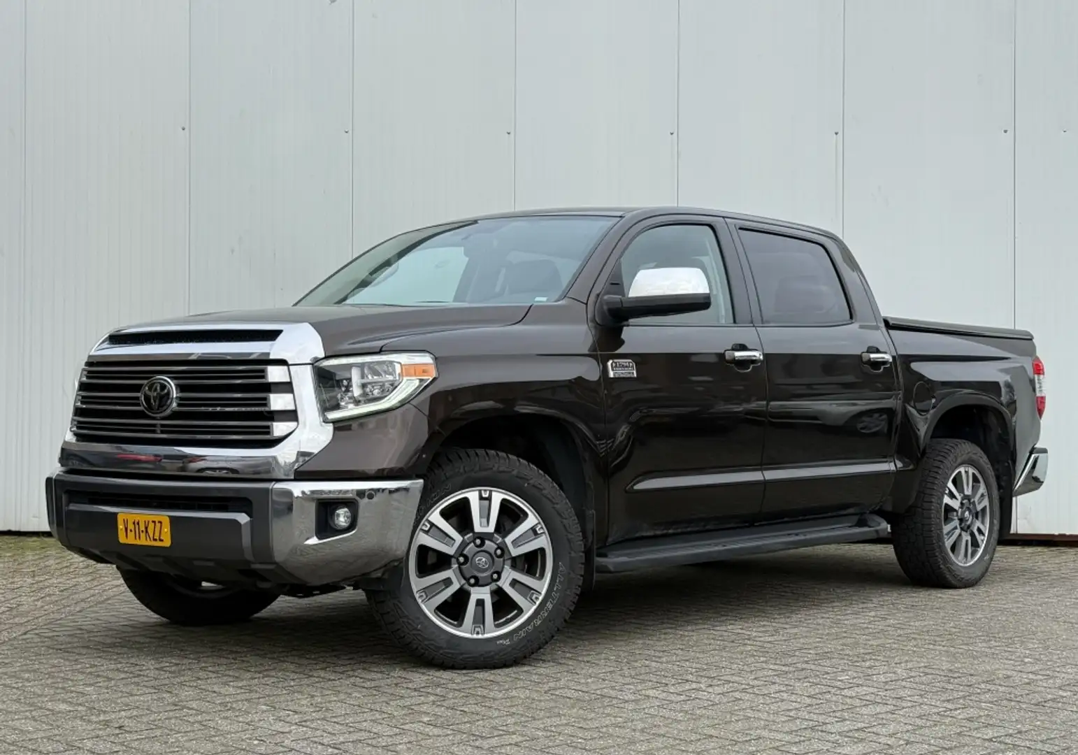 Toyota Tundra 1794 Edition Leder Pano Apple carplay JBL Brun - 1