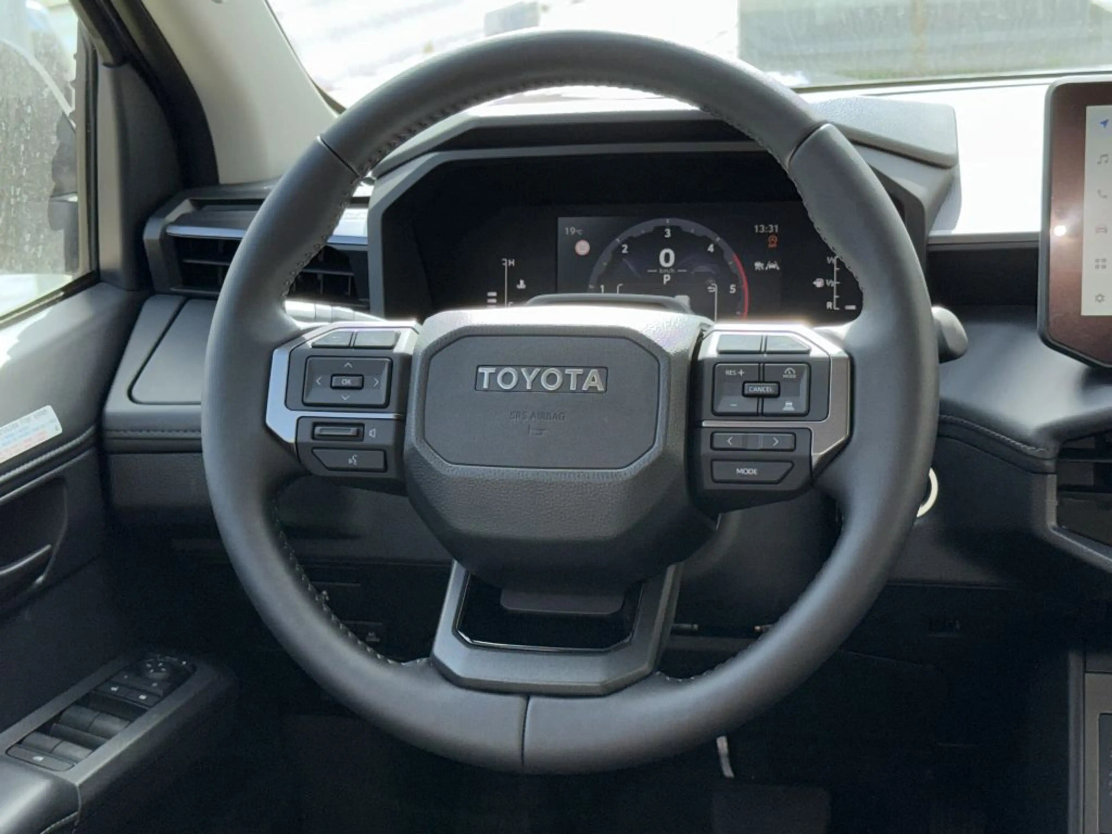 Toyota Hilux 2.8 Mild-Hybrid Active MY2026,AHK,Kamera,sofort — photo 13