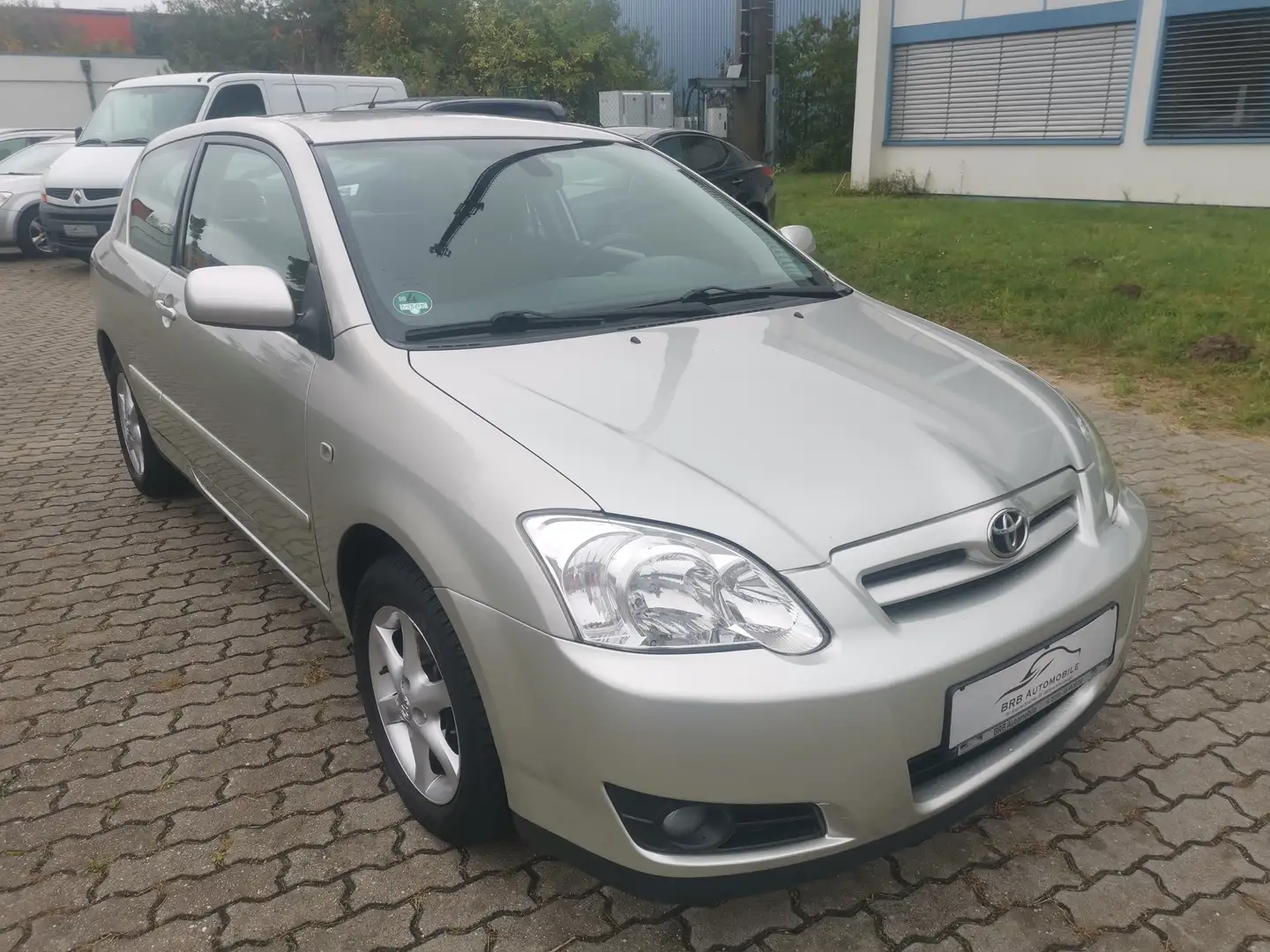 Toyota Corolla 1.6 Sol / Compact Automatik TÜV Klima Gris - 1