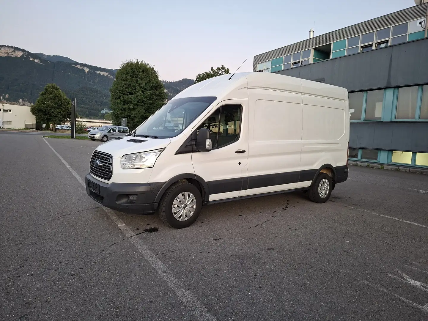 Ford Transit 2,0 TDCI L3H3 350 TREND LINE,VOLLAUSSTATT - 2