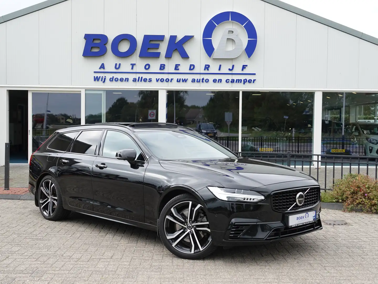 Volvo V90 2.0 T8 AWD R-Design BOWERS & WILKINS | PANO | LEER Schwarz - 2