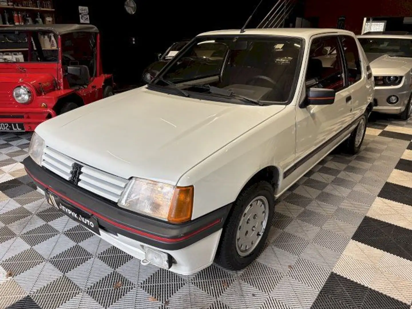Peugeot 205 GTX Phase 1 Weiß - 1