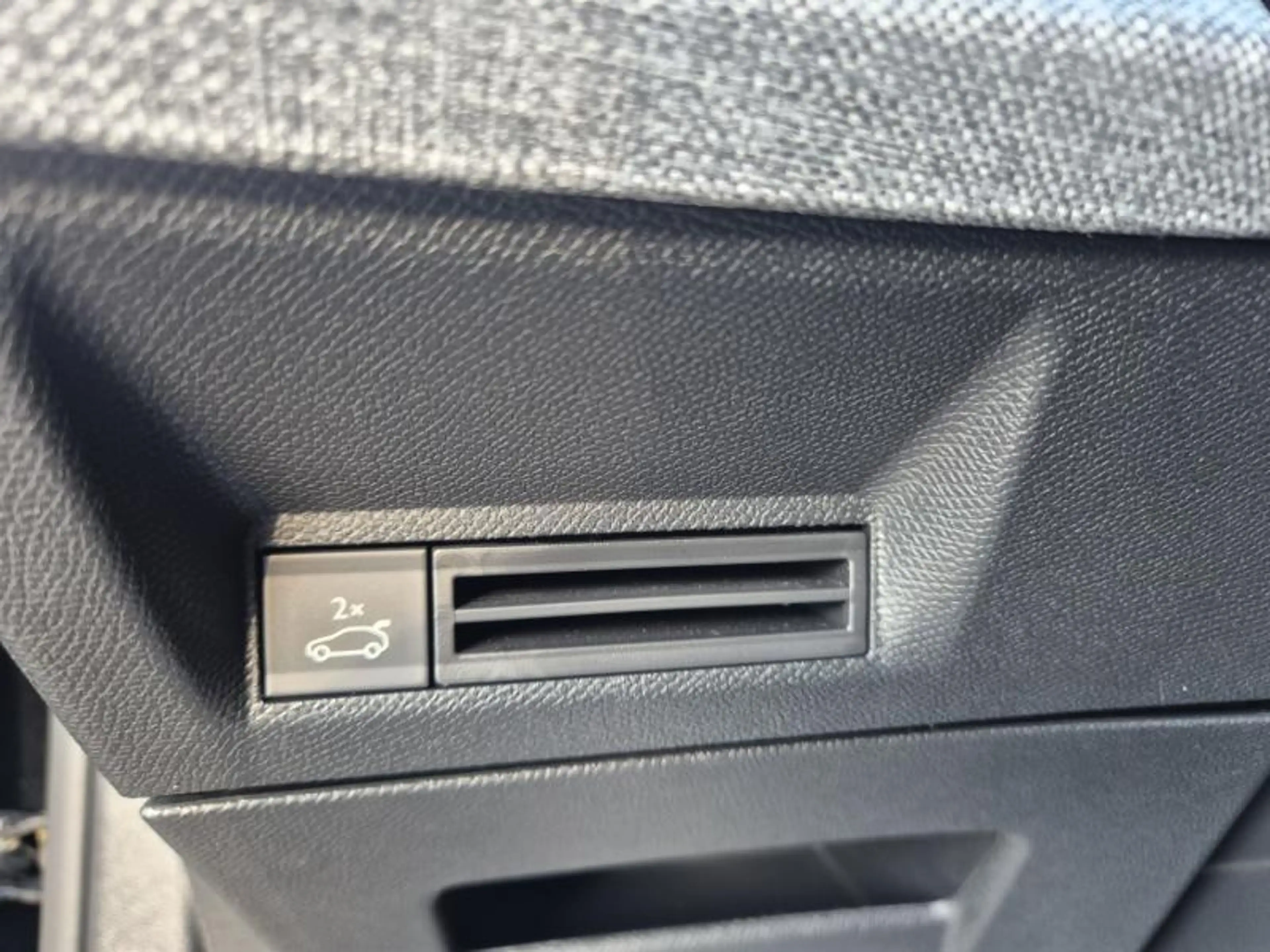 Peugeot 5008 GT/ZETEL VW/ELECT KLEP/NAVI GT — photo 12