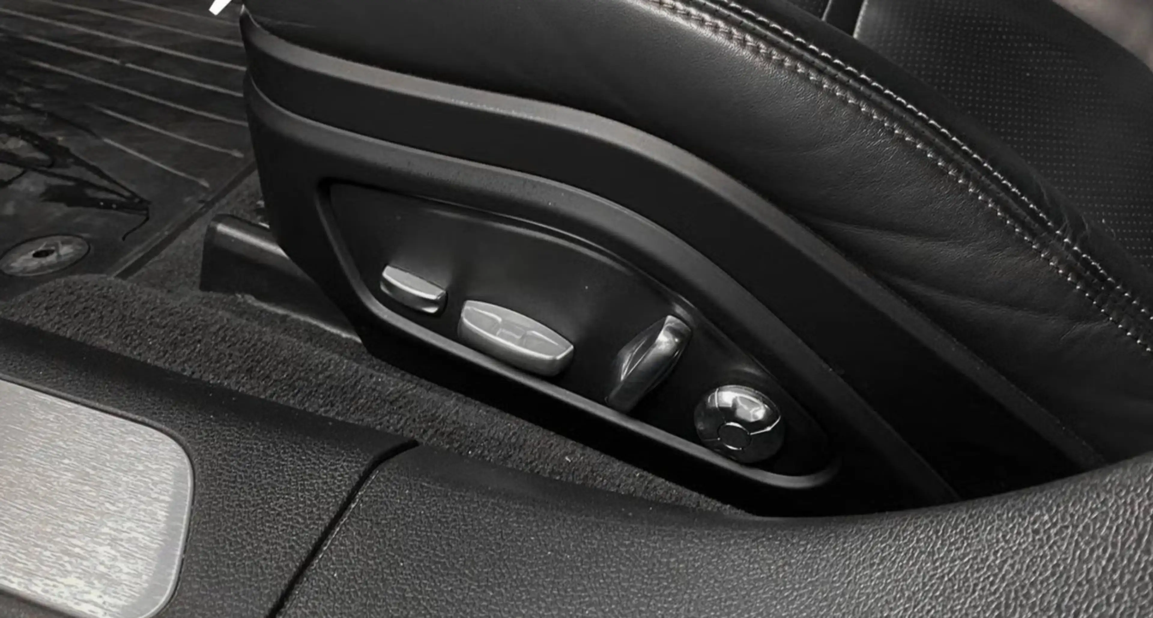 Porsche Panamera 4 E-Hybrid PDK *Pano *Bose*360° — photo 12