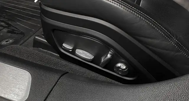 Porsche Panamera view 12
