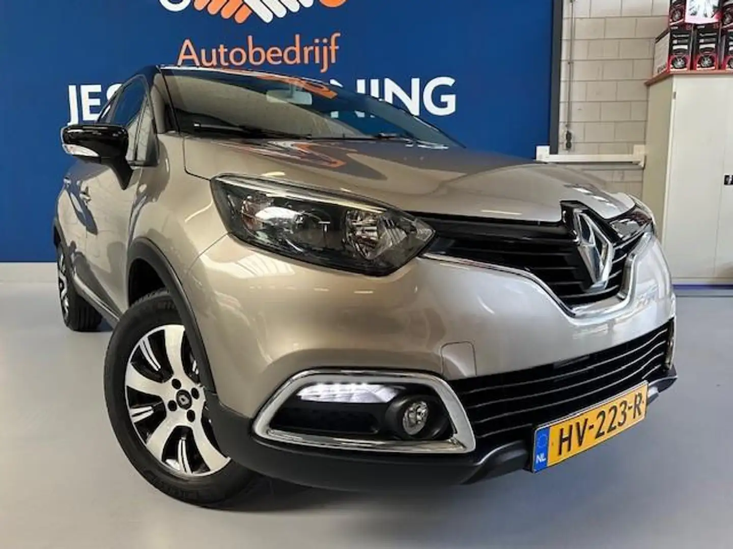 Renault Captur 0.9 TCe Expression.bj.2016.airco.1e eigenaar.trekh Bruin - 2