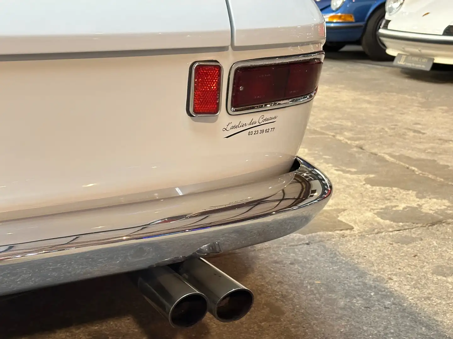 Ferrari 330 GT 2+2 Weiß - 2