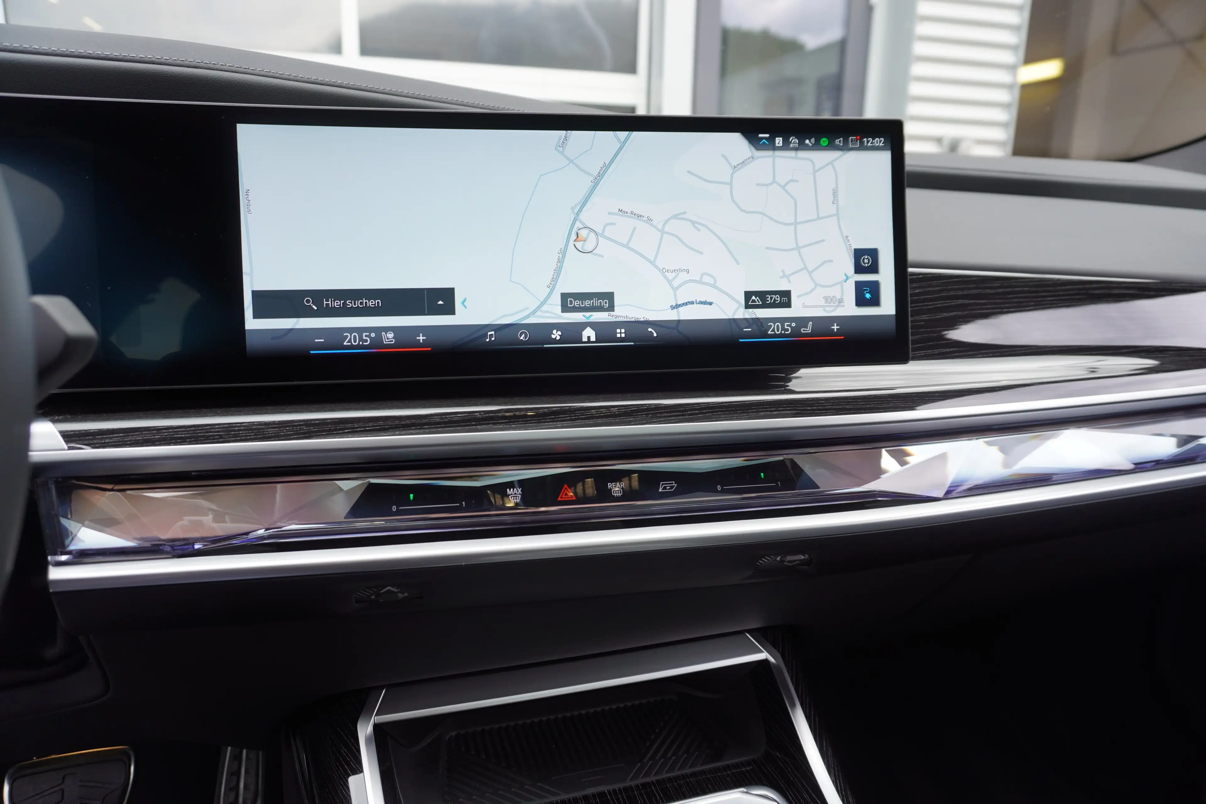 BMW i7 xDrive60 Limousine — photo 11