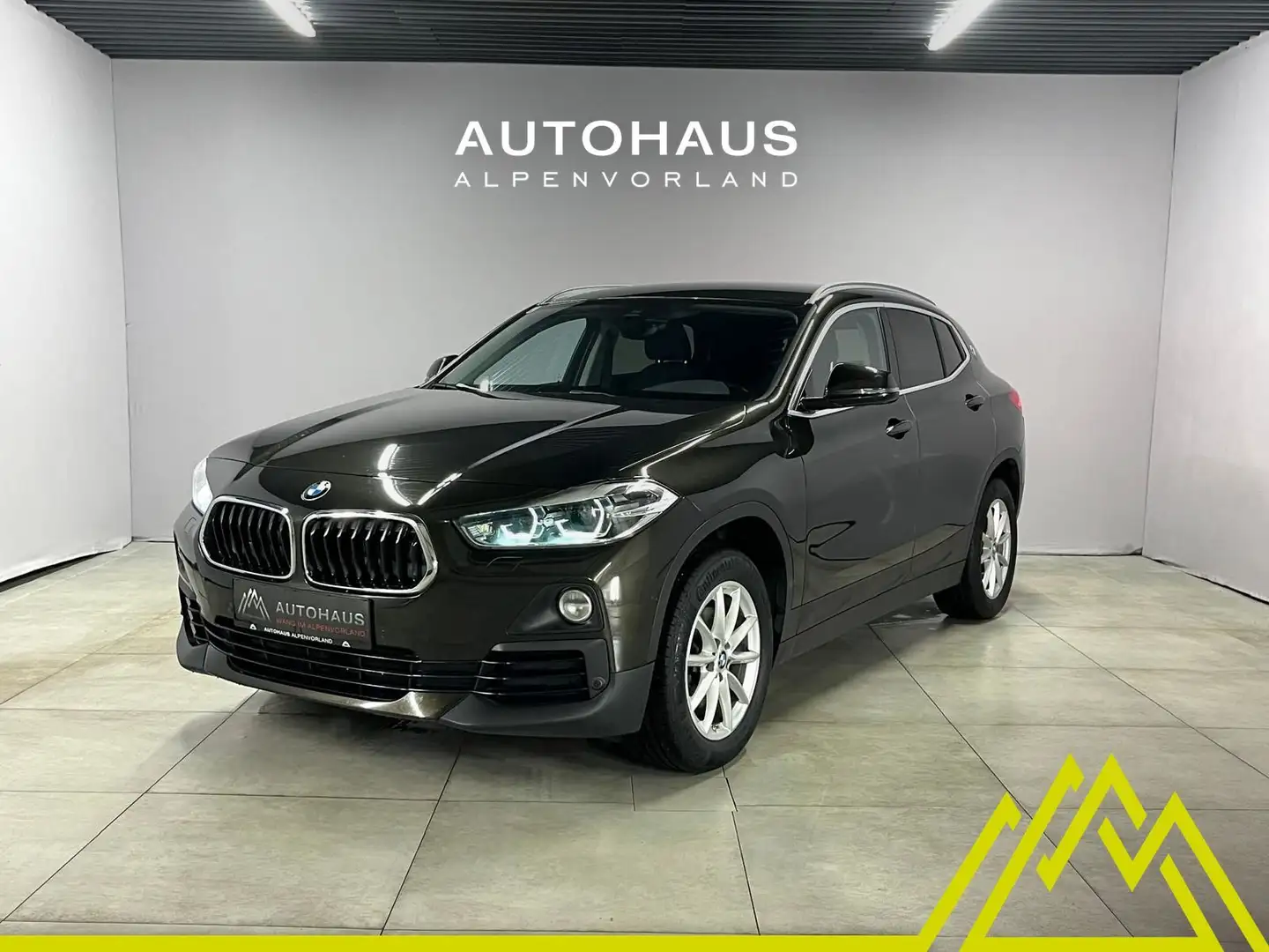 BMW X2 sDrive 18d ***AHK-abnehmbar | LED*** Silber - 1