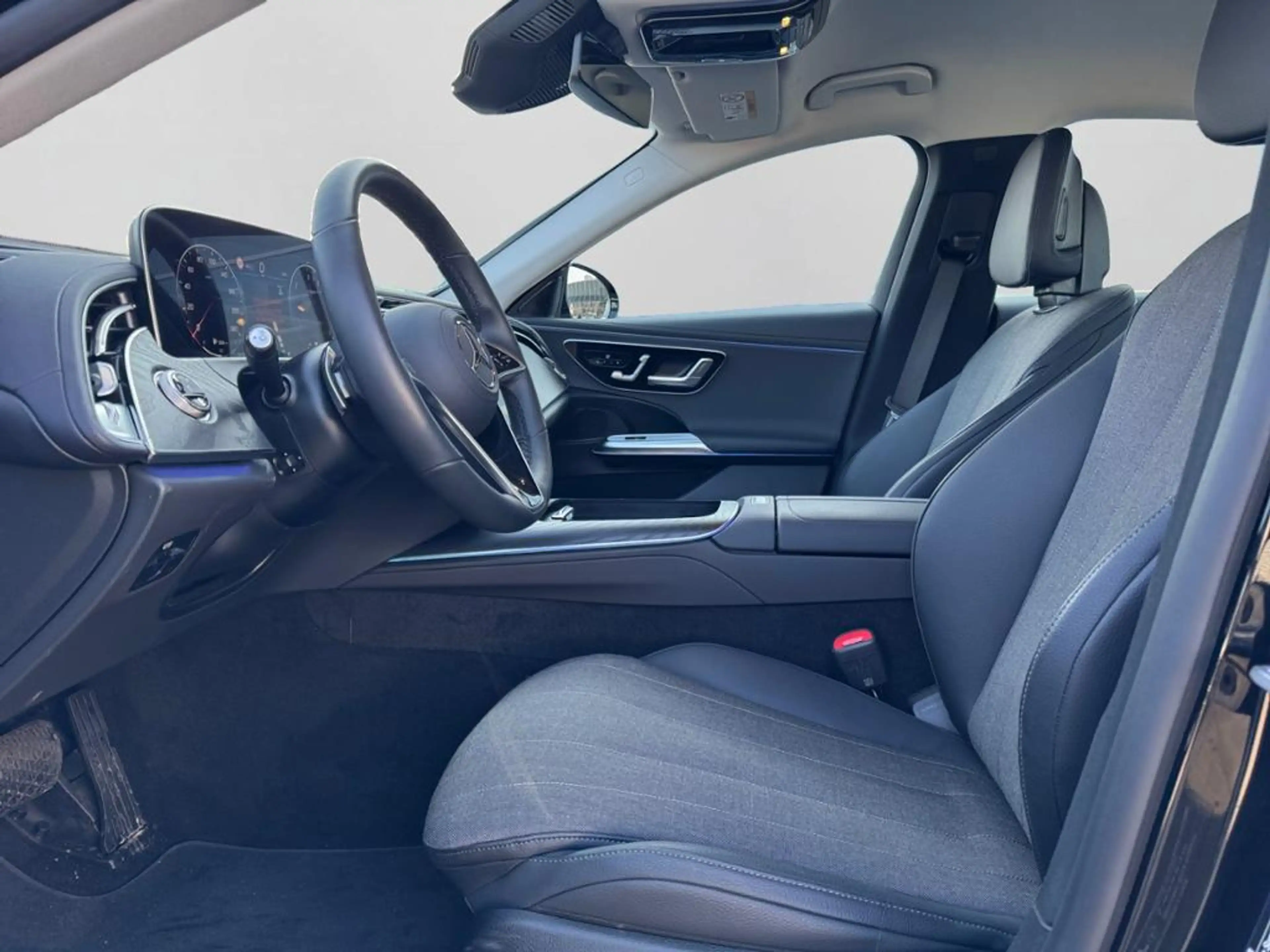 Mercedes-Benz E 400 e 4M AHK|DISTR|DIGILIGHT|360°|MEMORY — photo 6
