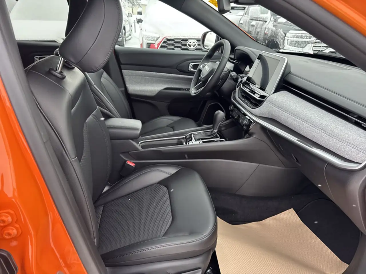 Jeep Compass снимка Jeep Compass