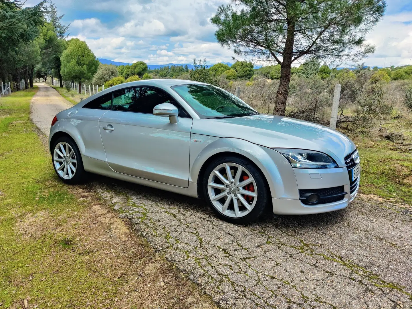 Audi TT Coupé 3.2 quattro Gris - 2