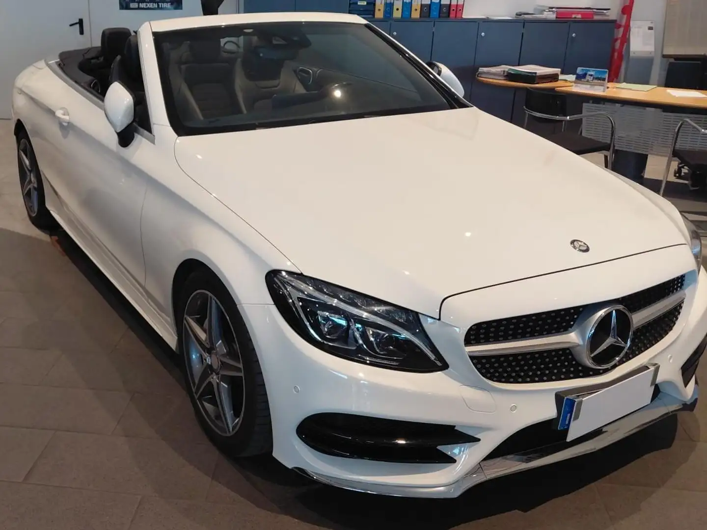 Mercedes-Benz C 220 Cabrio d Premium Plus auto AMG Bianco - 2