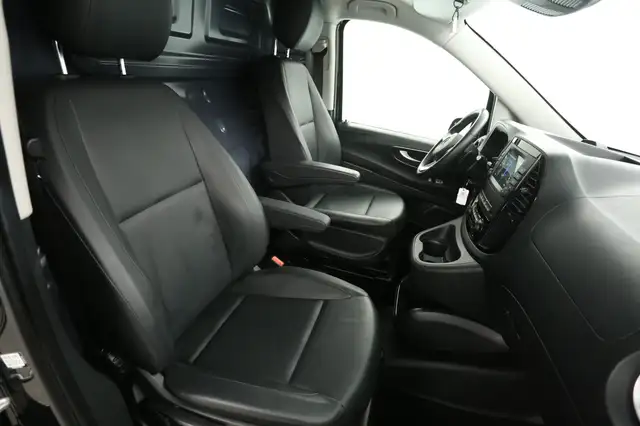 Mercedes-Benz Vito view 10