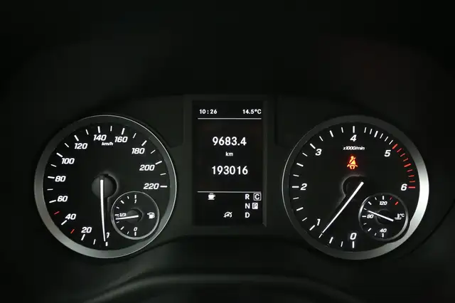 Mercedes-Benz Vito view 13