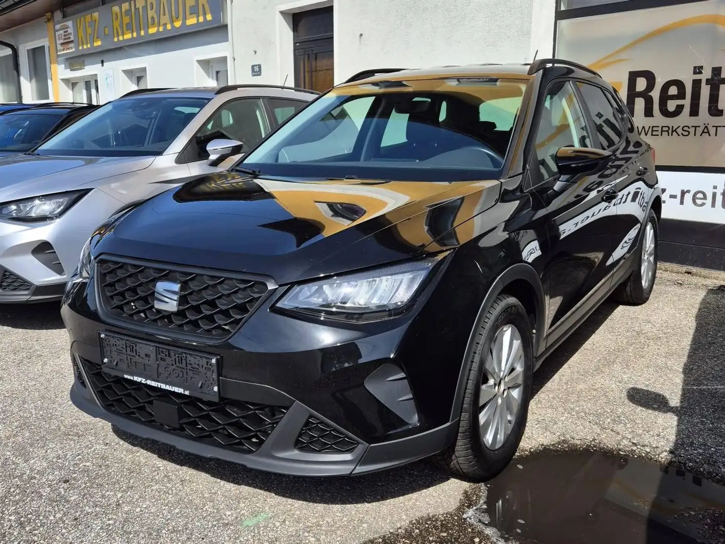 SEAT Arona Style LED Tempomat Navi Spurassist ISOFIX uvm. Schwarz - 1