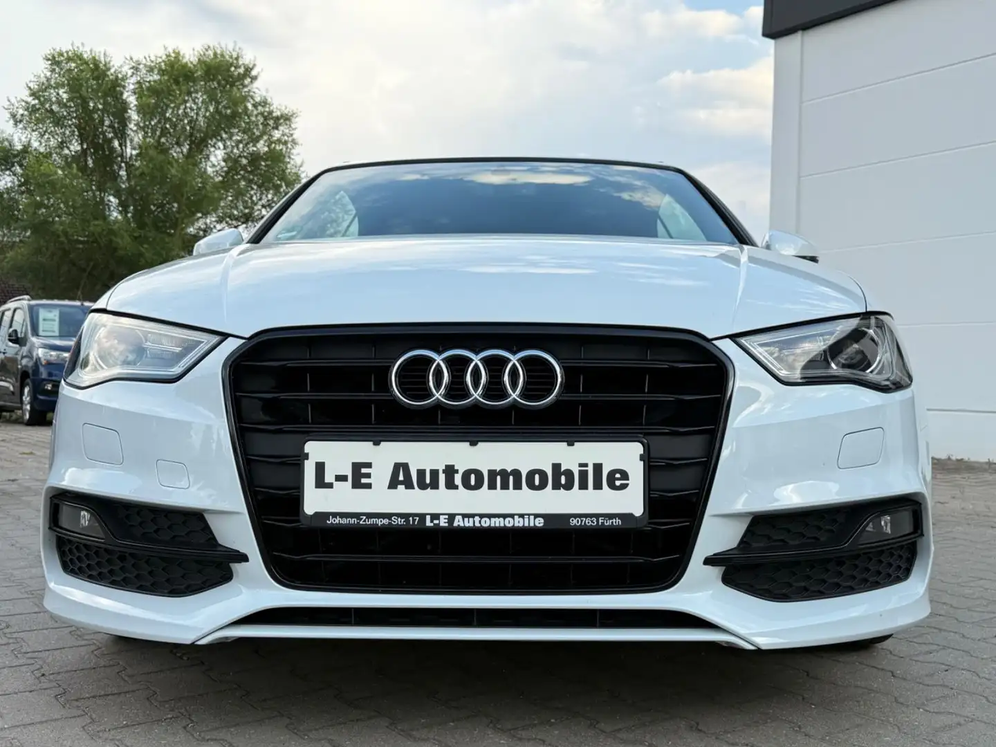 Audi A3 Cabriolet 1.4 TFSI 3 X S-LINE *XENON/NAVI/SHZ Weiß - 2
