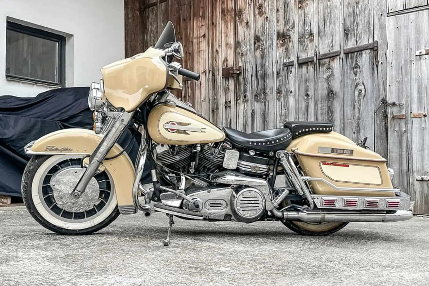 Harley-Davidson Electra Glide Beige - 2