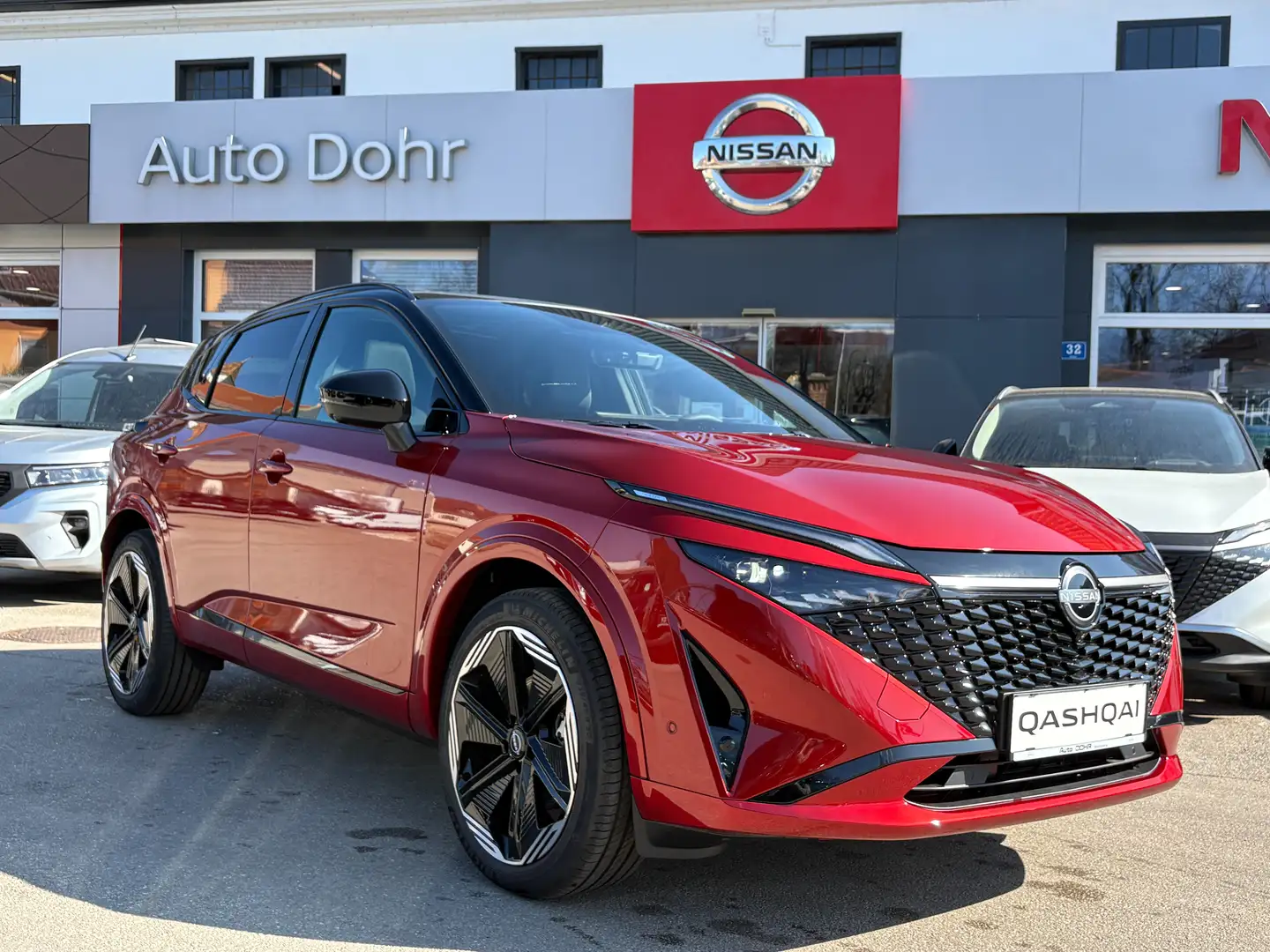 Nissan Qashqai Qashqai 1,3 DIG-T MHEV 4x4 N-Design+ Xtronic Rot - 2