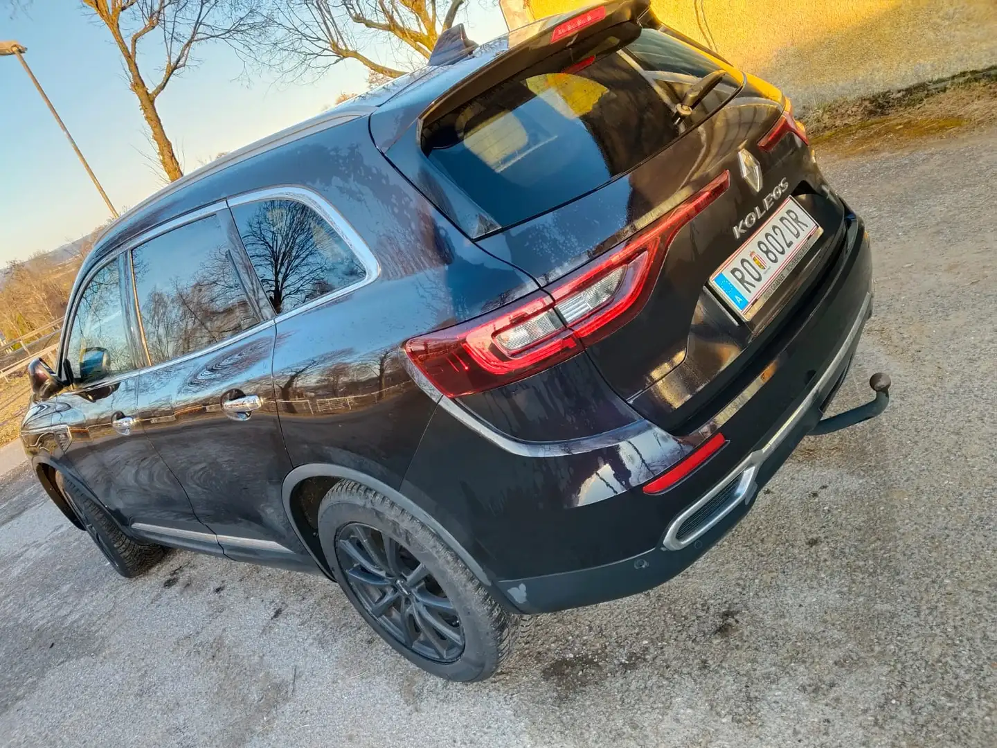 Renault Koleos Koleos dCi 175 4WD Initiale X-Tronic Initiale Schwarz - 2
