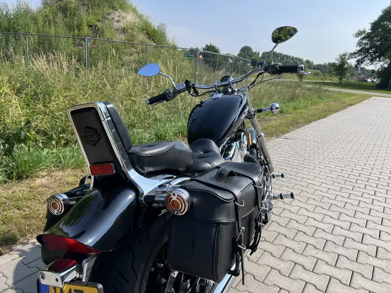 Suzuki VS 1400 - foto 6