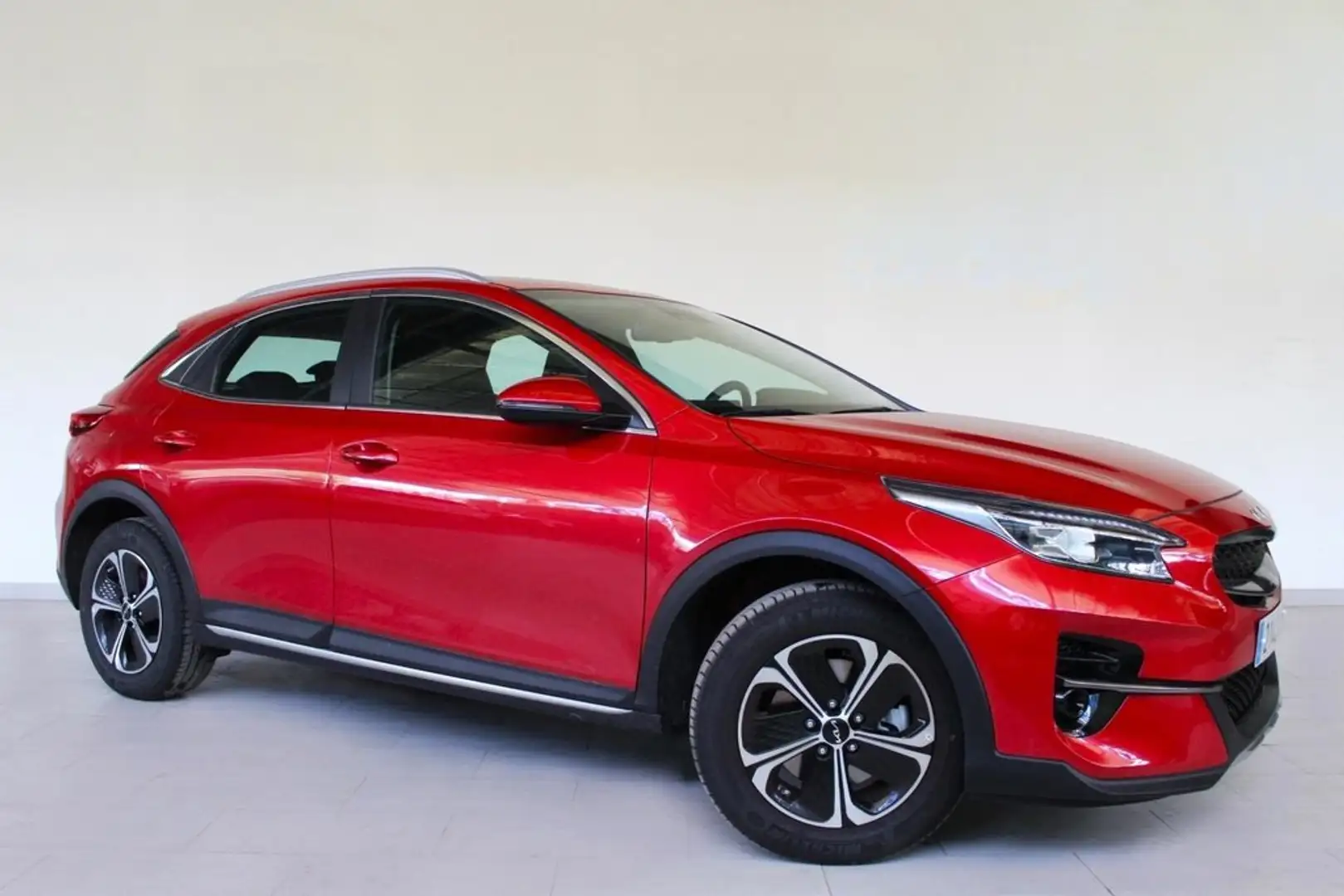 Kia XCeed 1.6 PHEV eDrive Aut. Rojo - 1