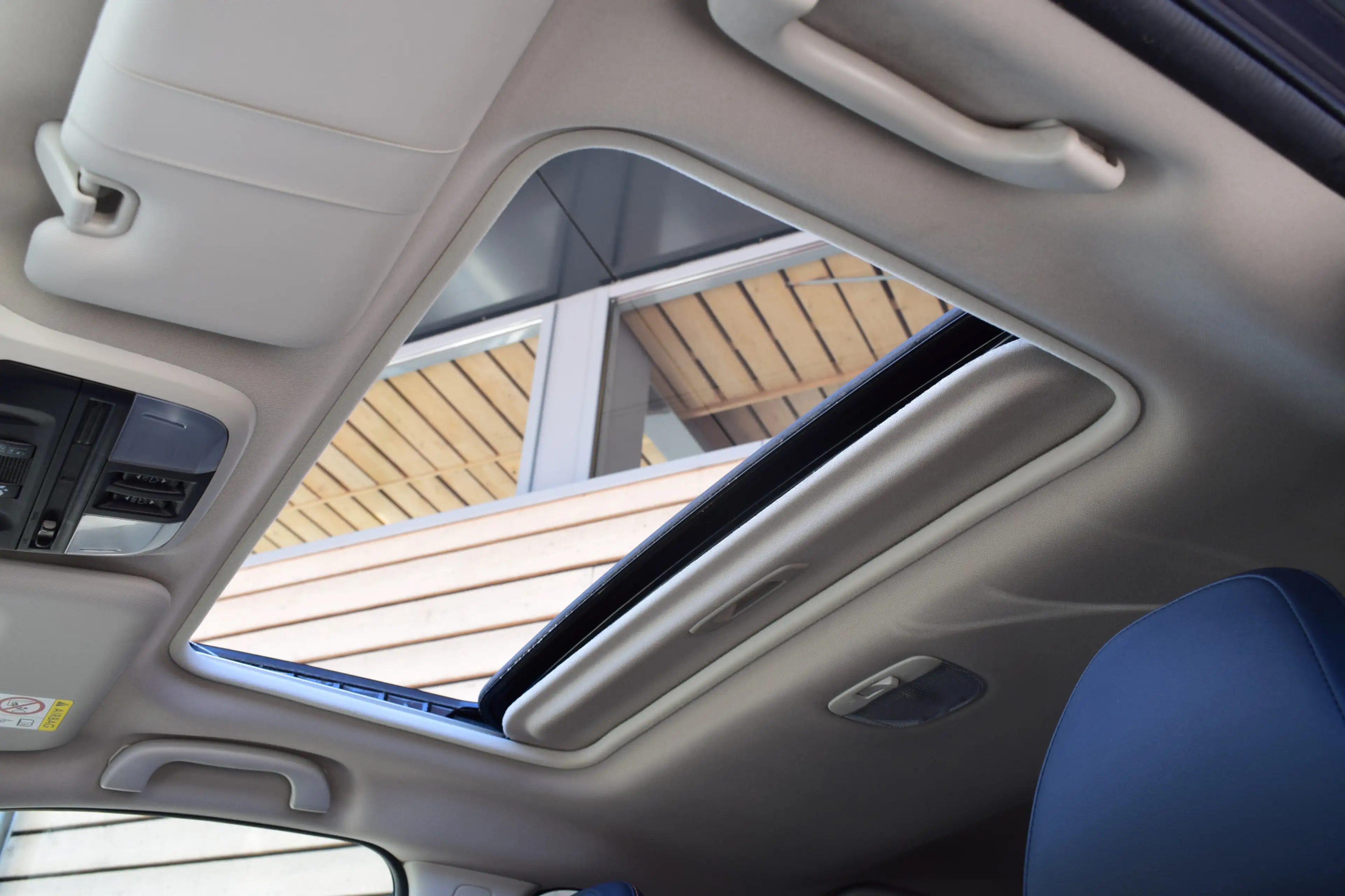 Subaru XV 2.0i e-BOXER Premium - Dealer onderhouden — photo 17