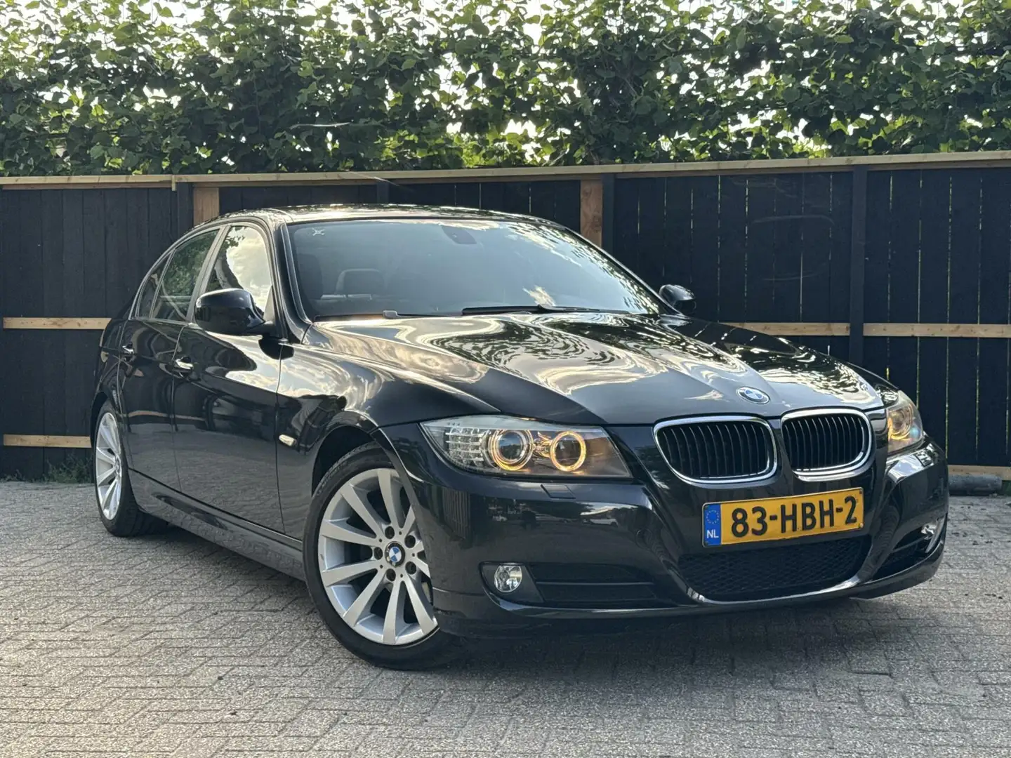 BMW 320 3-serie 320i LCI High Executive Automaat|XENON|LED Zwart - 2