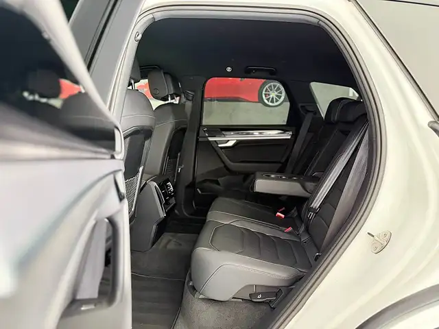 Volkswagen Touareg 4Motion V6 TDI  R-Line Aut.*BLACK-EDITION*WENIG... Ansicht 43