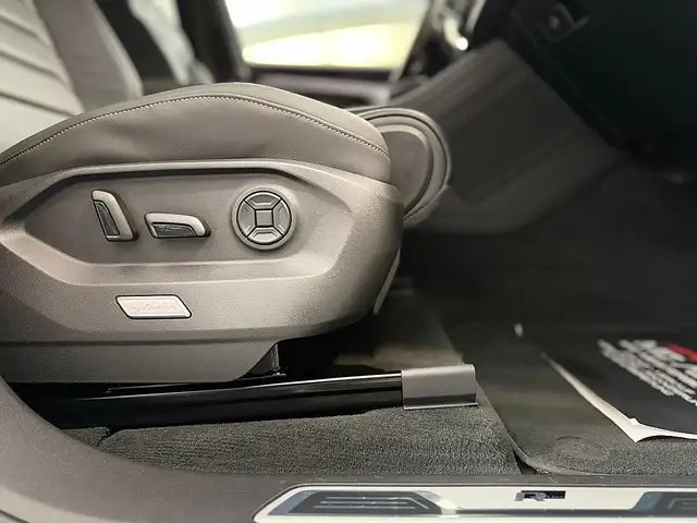 Volkswagen Touareg 4Motion V6 TDI  R-Line Aut.*BLACK-EDITION*WENIG... Ansicht 39
