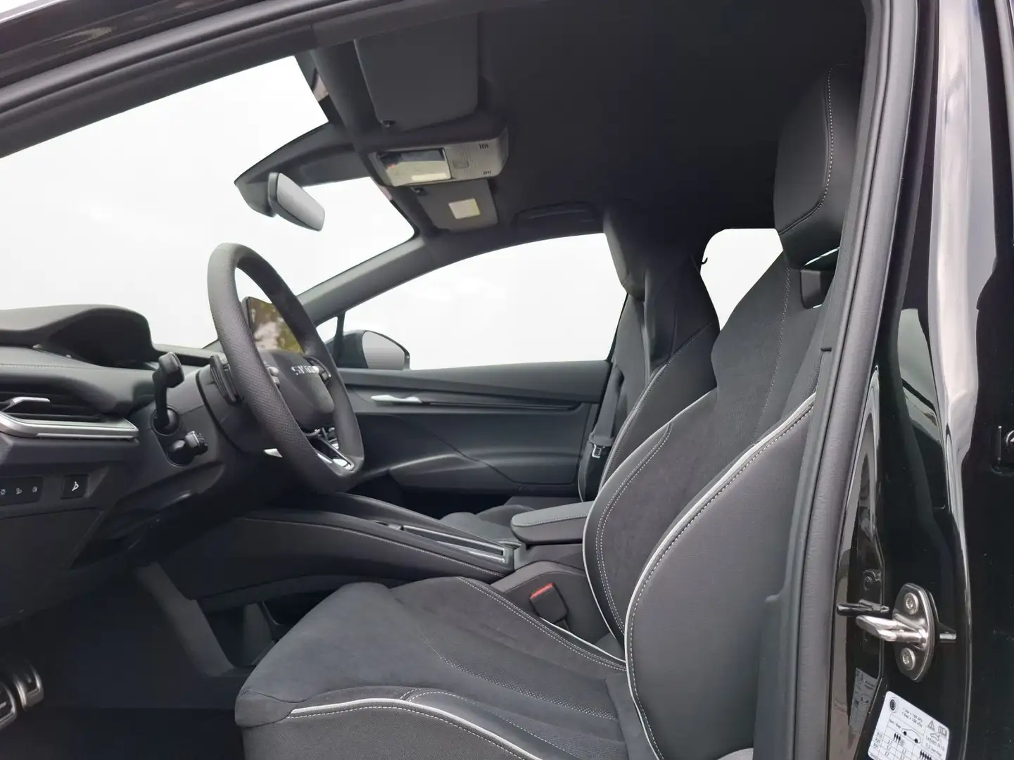 Skoda Enyaq 85x Sportline Schwarz - 2
