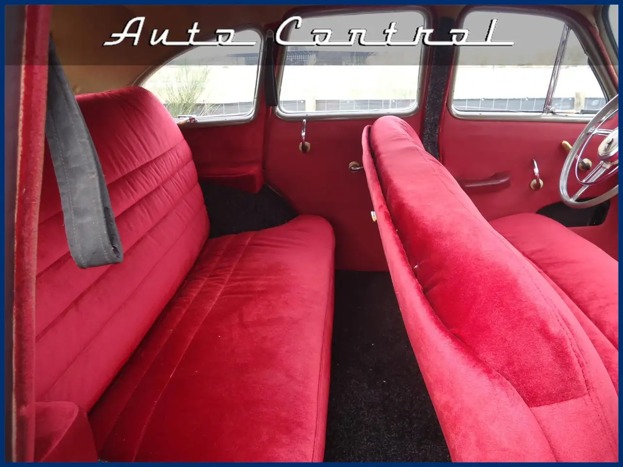 Standard Vanguard Saloon LHD 1946, foto 9