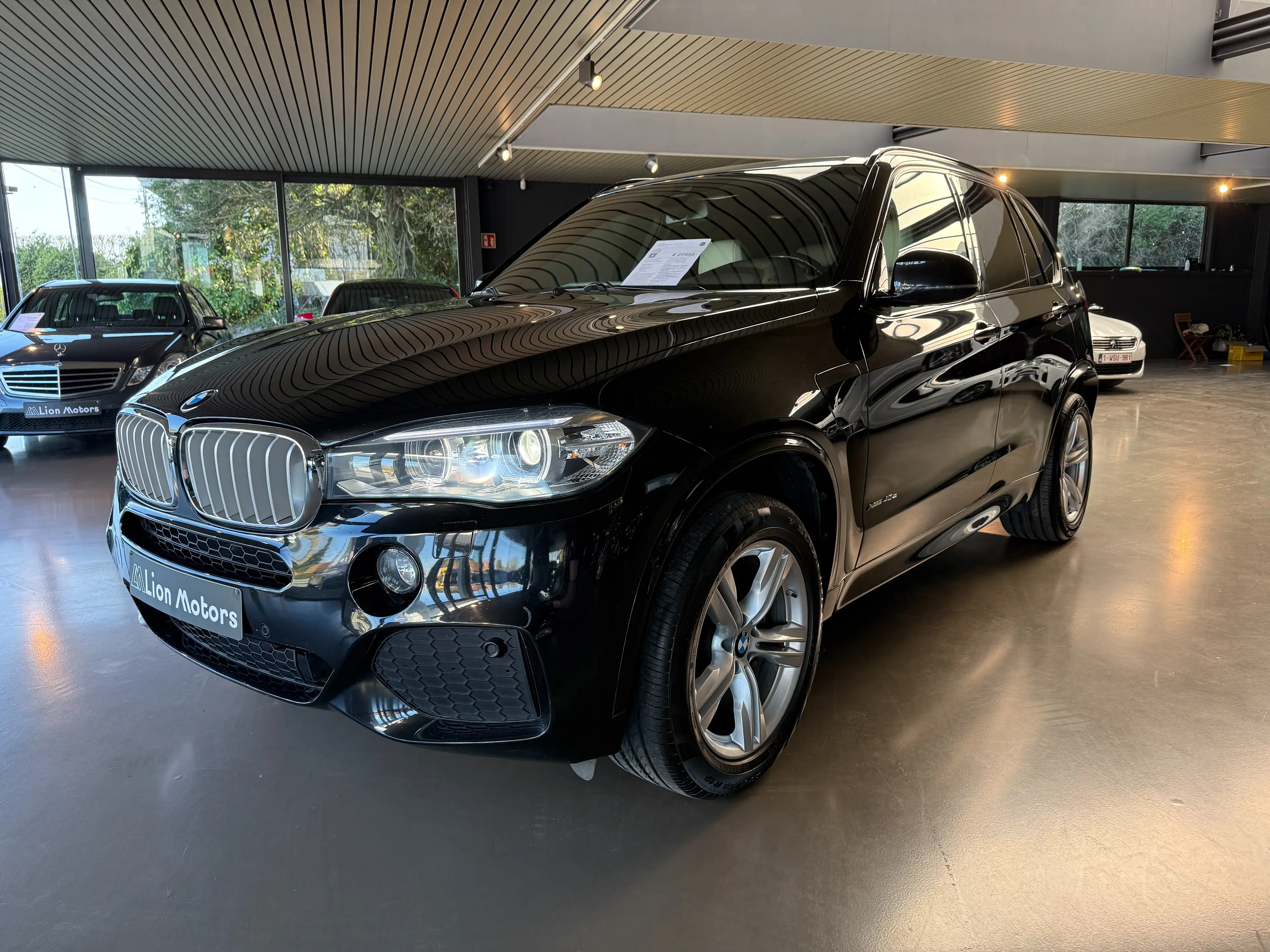 BMW X5 40e — photo 4