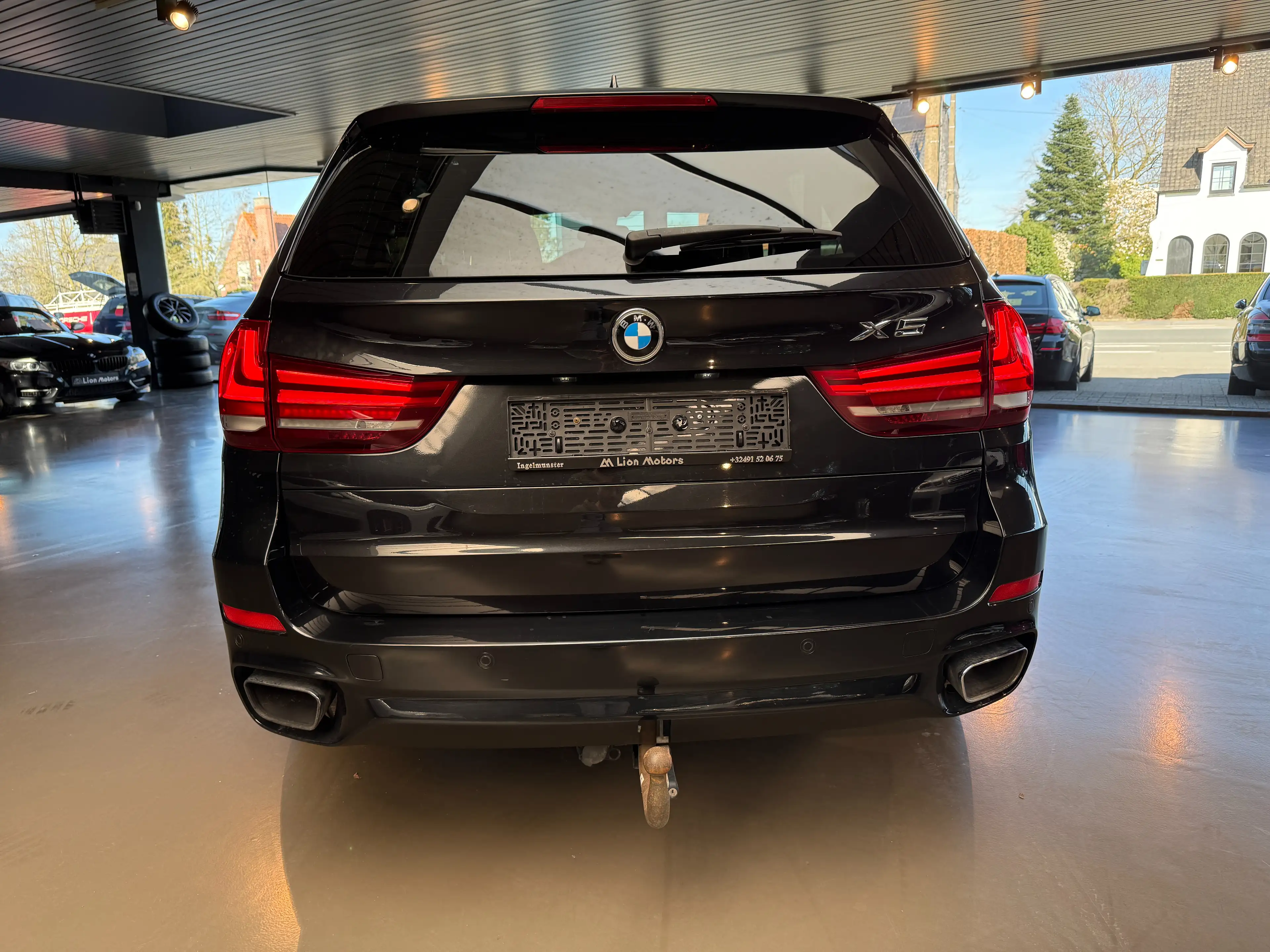 BMW X5 40e — photo 7