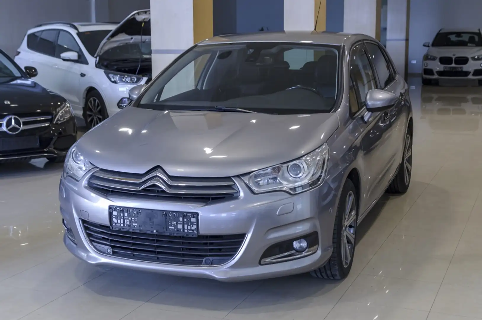 Citroen C4 BlueHDi 150 6v Shine Gris - 1