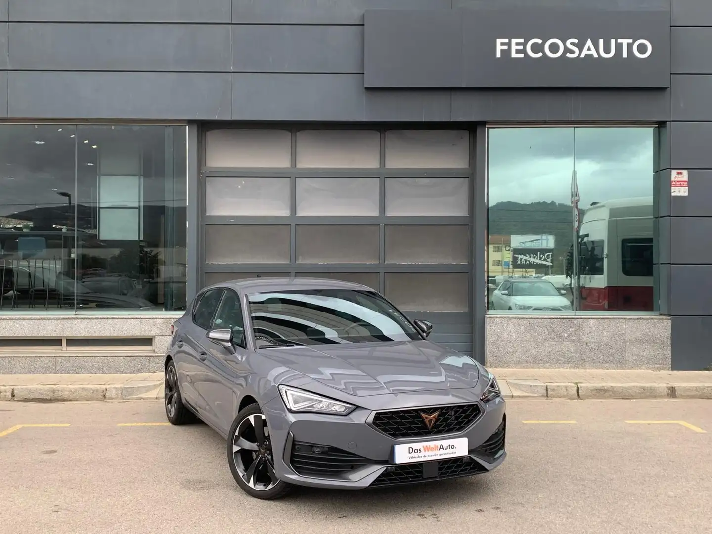 CUPRA 1.5 eTSI 110kW (150CV) DSG Gris - 1
