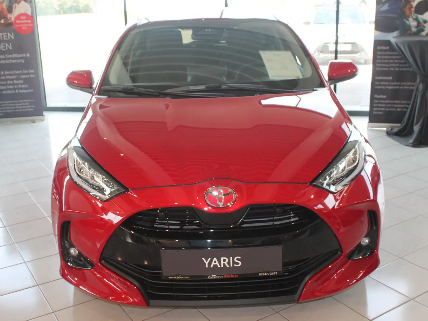 Toyota Yaris Yaris 1,5 VVT-i Hybrid Active Drive Safety Pack! Rosso - 2