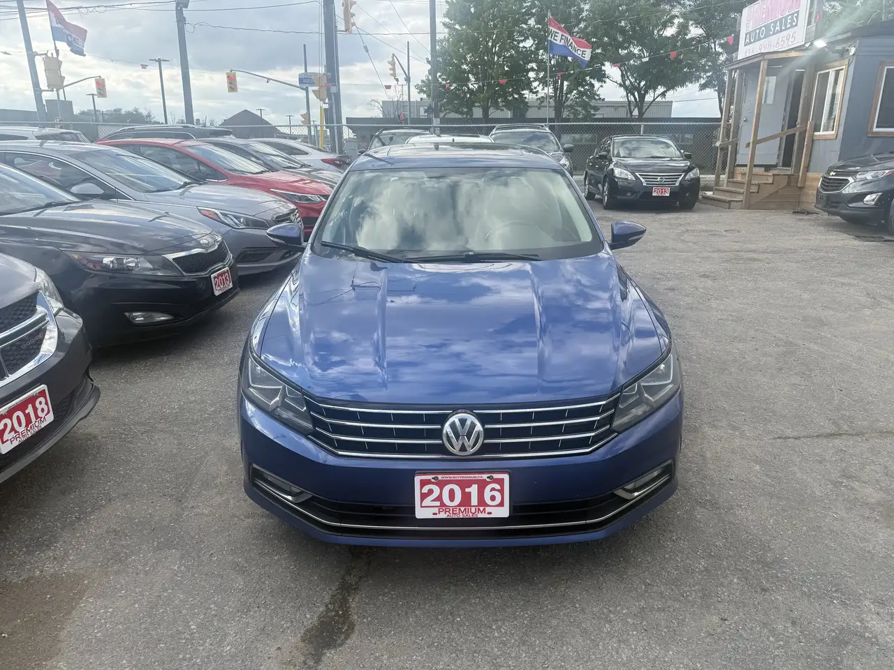 Volkswagen Passat photo Volkswagen Passat