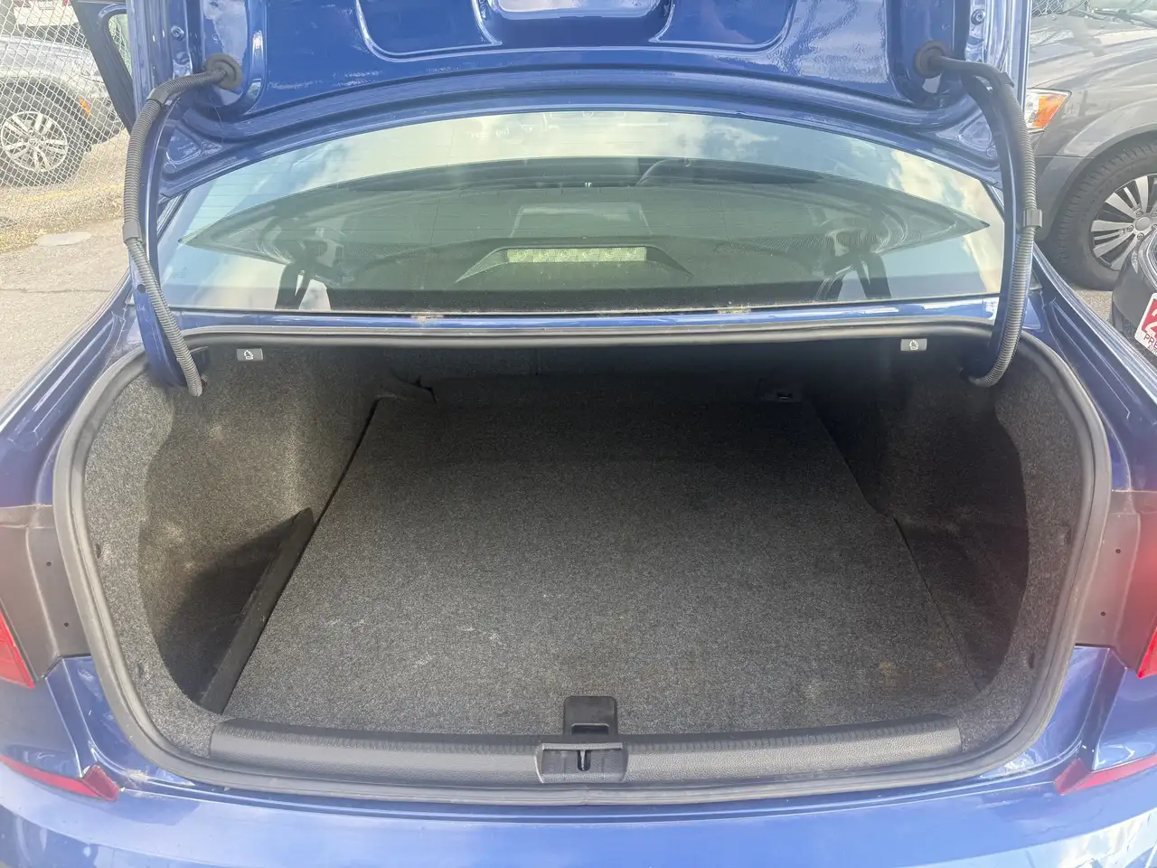 Volkswagen Passat photo Volkswagen Passat