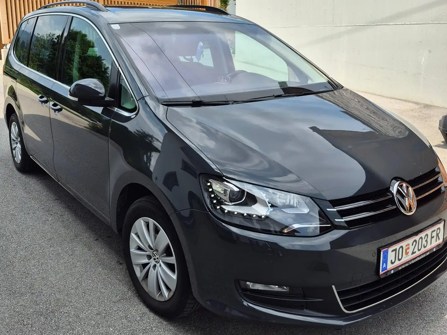 Volkswagen Sharan Sharan Karat BMT 2,0 TDI DPF 4Motion Karat Grau - 2