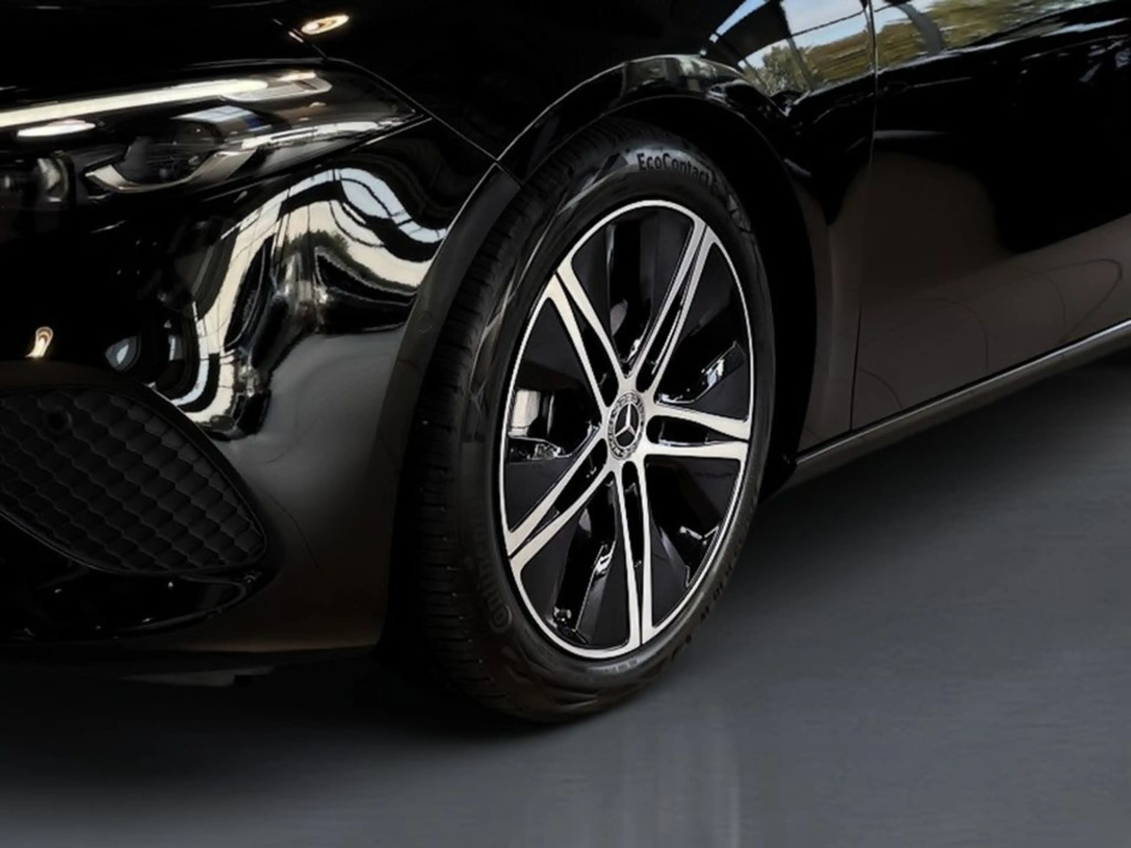Mercedes-Benz A 200 Carbon+MBUX+Memory+Night+Progressive+Mbeam — photo 4