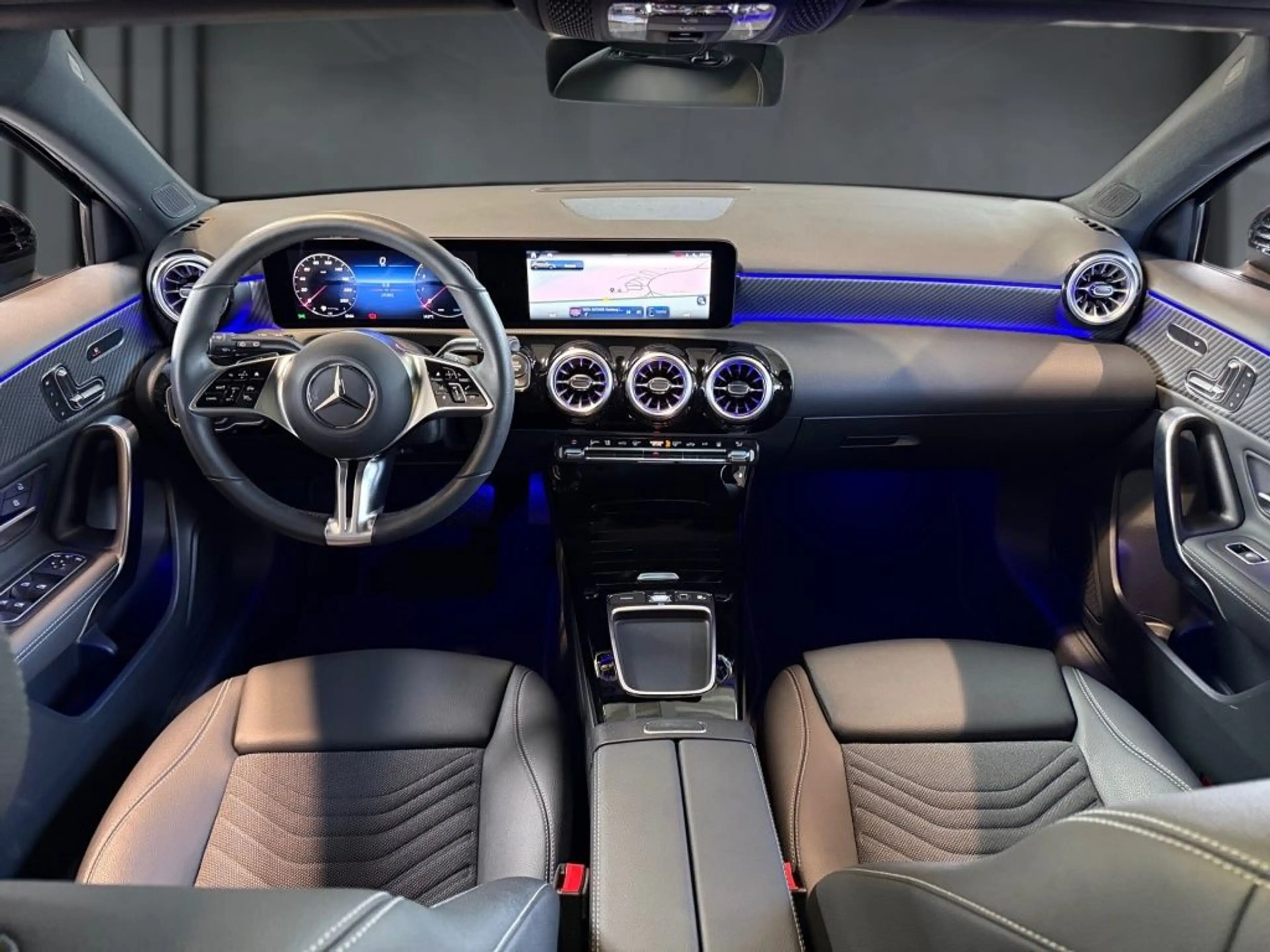 Mercedes-Benz A 200 Carbon+MBUX+Memory+Night+Progressive+Mbeam — photo 15