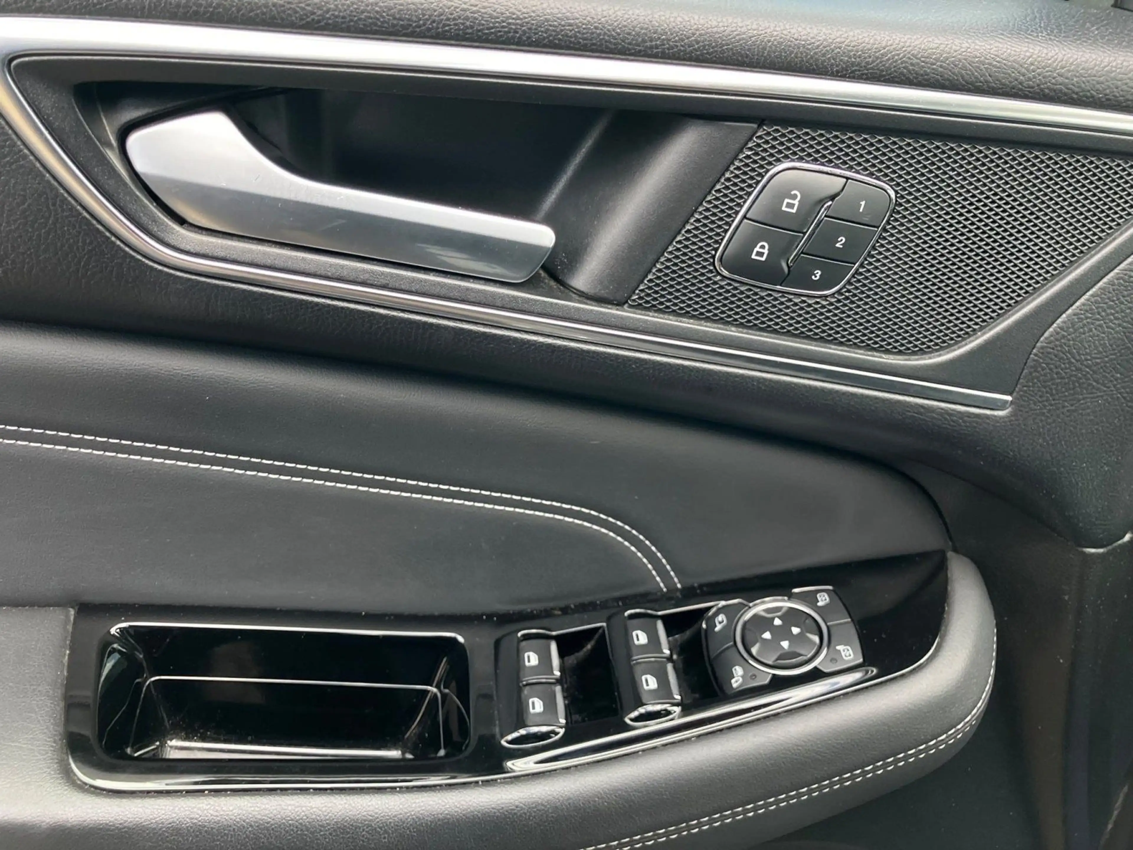 Ford S-Max Titanium Navi/Kamera/klima/KeyFree — photo 15