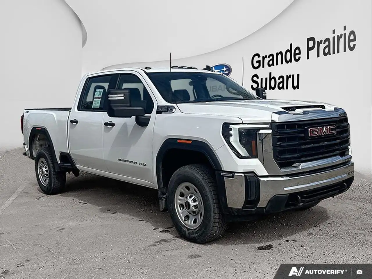 GMC Sierra 3500HD снимка GMC Sierra 3500HD