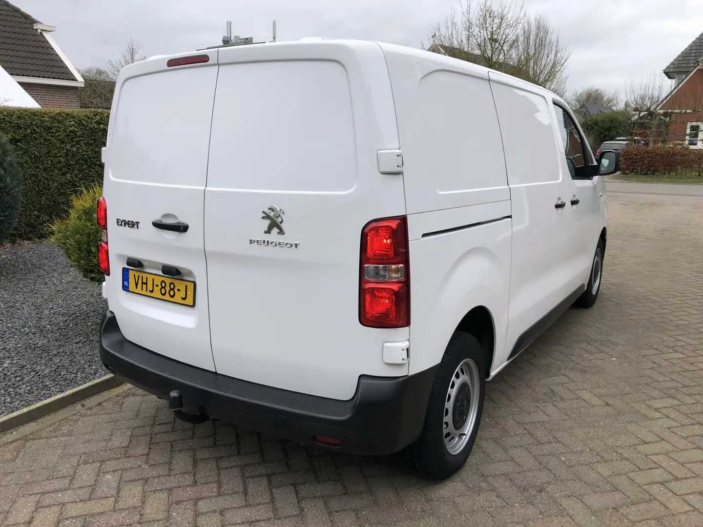 Peugeot Expert Bestel 2.0 BlueHDI 120 Standard Premium Wit - 2
