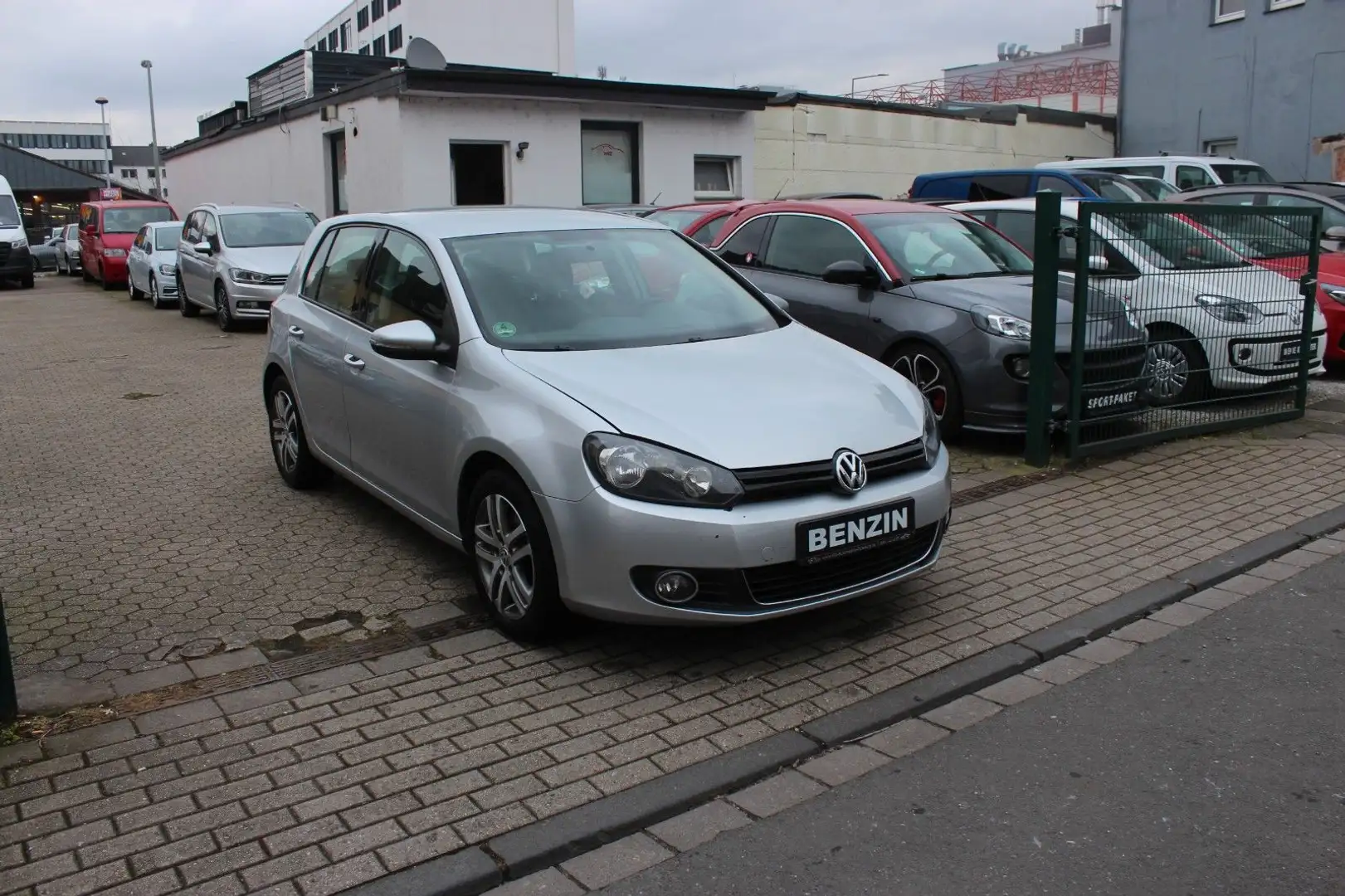 Volkswagen Golf VI Trendline/Klima/PDC/Allwetter/Tüv Neu Plateado - 2