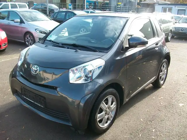 Toyota iQ *Automatik*Klima*PDC*Euro4*